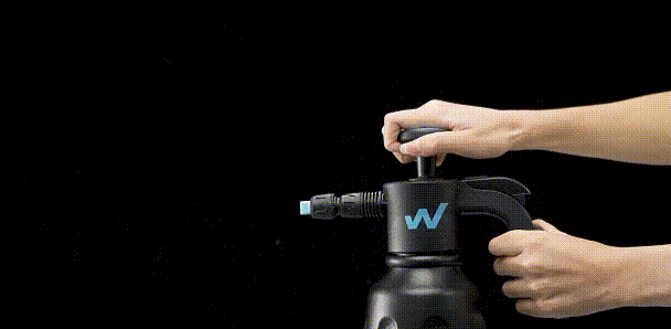 Pump_the_sprayer_1